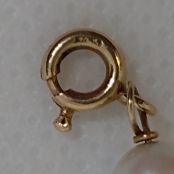 Solid, 14k pearl bracelet - Picture 8 of 8